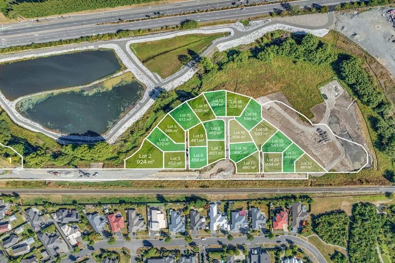 Photo of property in 15 Cunliffe Road, Redwood, Christchurch, 8051