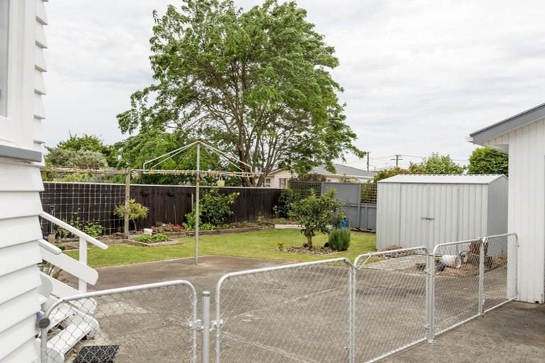 Photo of property in 11 Cobham Street, Levin, 5510