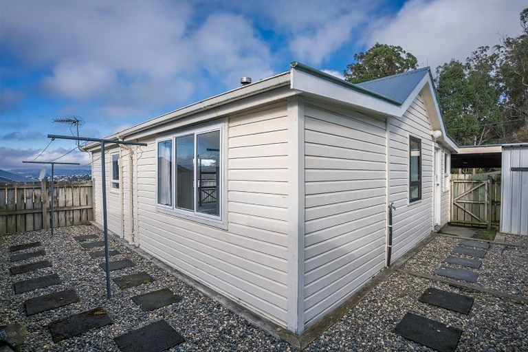 Photo of property in 134 Brockville Road, Brockville, Dunedin, 9011