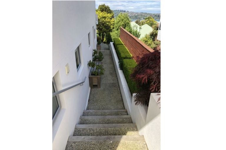 Photo of property in 47 Royal Terrace, Dunedin Central, Dunedin, 9016