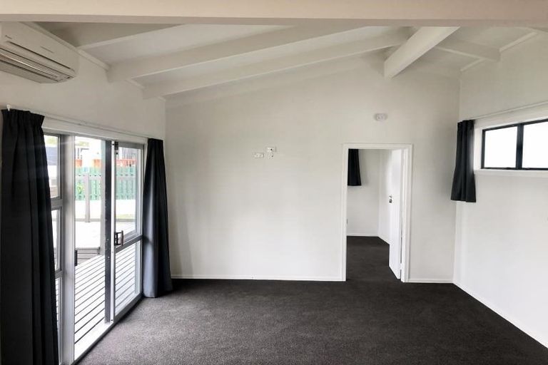 Photo of property in 12 Sacha Place, Glenview, Hamilton, 3206