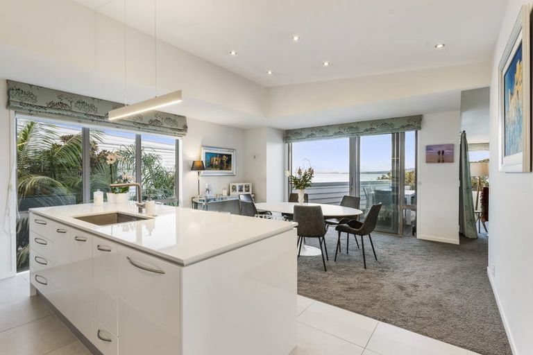 Photo of property in 4a Beach Road, Castor Bay, Auckland, 0620