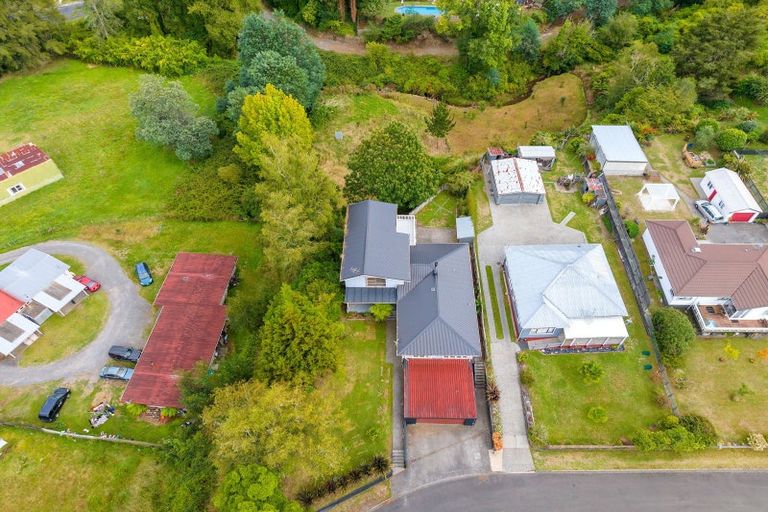 Photo of property in 8 Hillsview Crescent, Taumarunui, 3920