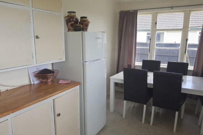 Photo of property in 46 Lambeth Crescent, Redwood, Christchurch, 8051