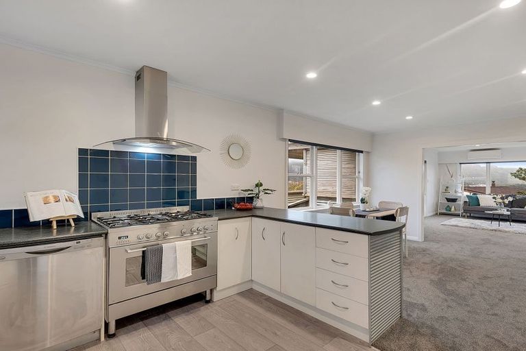 Photo of property in 48 Ernest Street, Ranui, Porirua, 5024