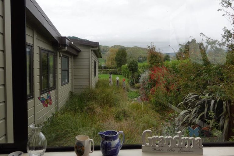 Photo of property in 86 Gladstone Road, Levin, 5571