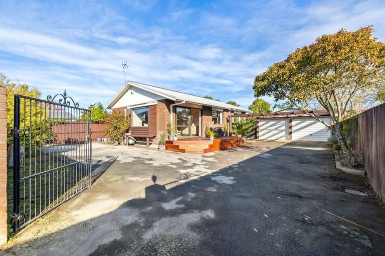 Photo of property in 1/108 Breezes Road, Avondale, Christchurch, 8061