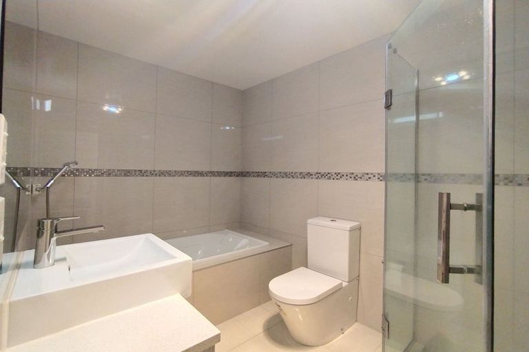 Photo of property in 42 Pencaitland Drive, Flat Bush, Auckland, 2019