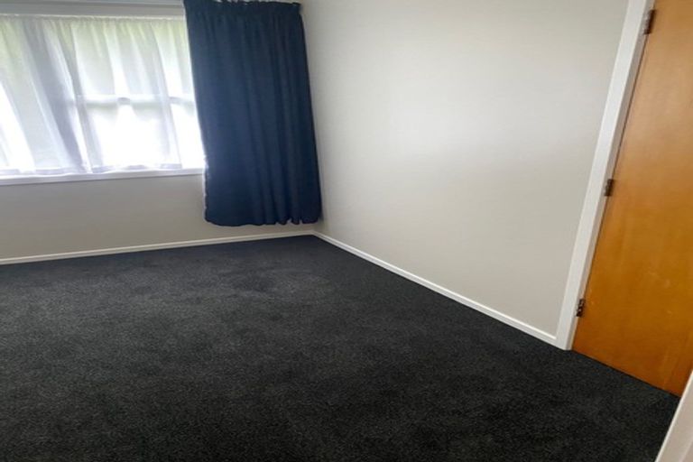 Photo of property in 89 Awanui Street, Merrilands, New Plymouth, 4312