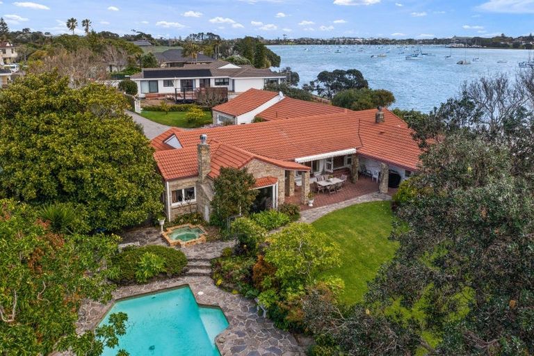 Photo of property in 30 Sanctuary Point, Sunnyhills, Auckland, 2010