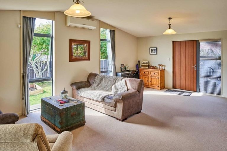 Photo of property in 81 Sea Vista Drive, Pukerua Bay, 5026