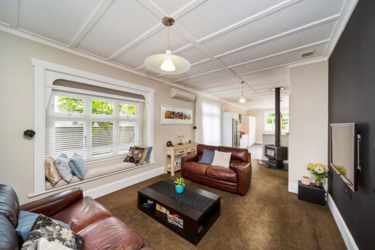 Photo of property in 30 Wallace Place, Westown, New Plymouth, 4310