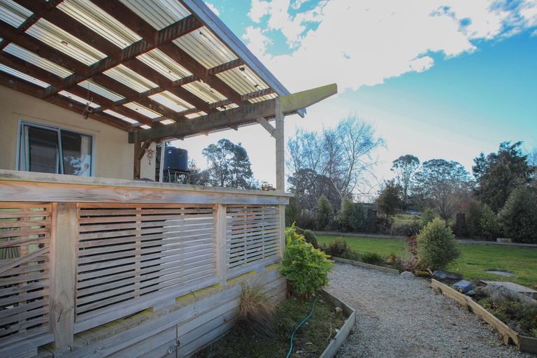 Photo of property in 2 Ord Street, Herbert, Oamaru, 9495