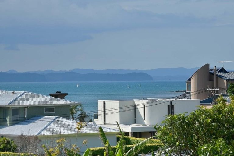 Photo of property in 34 De Luen Avenue, Tindalls Beach, Whangaparaoa, 0930