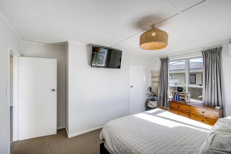 Photo of property in 8 Lyttelton Crescent, Tamatea, Napier, 4112