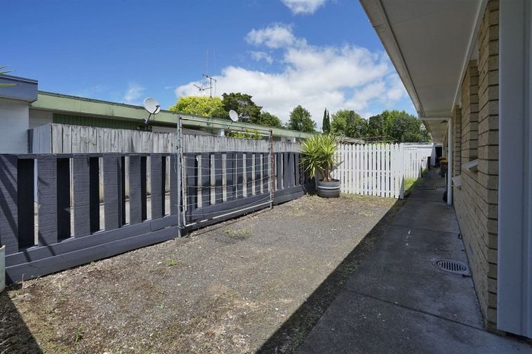 Photo of property in 2/877 Heaphy Terrace, Claudelands, Hamilton, 3214