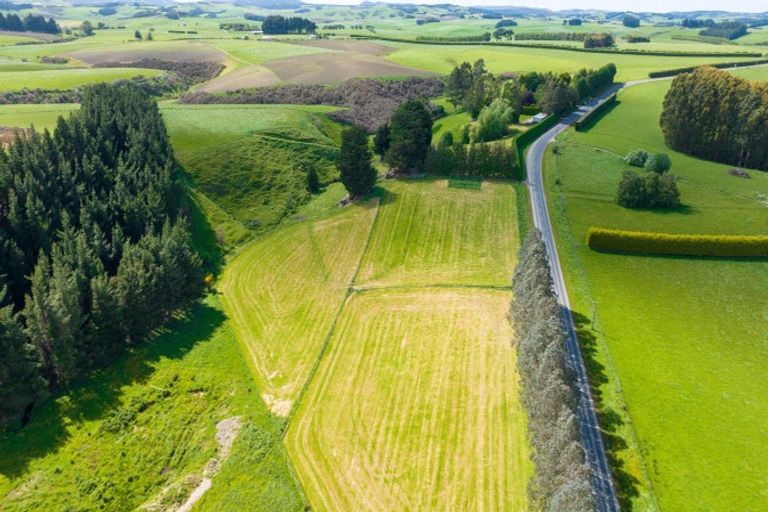 Photo of property in 129 Mataura Island Fortrose Road, Mataura Island, Wyndham, 9891