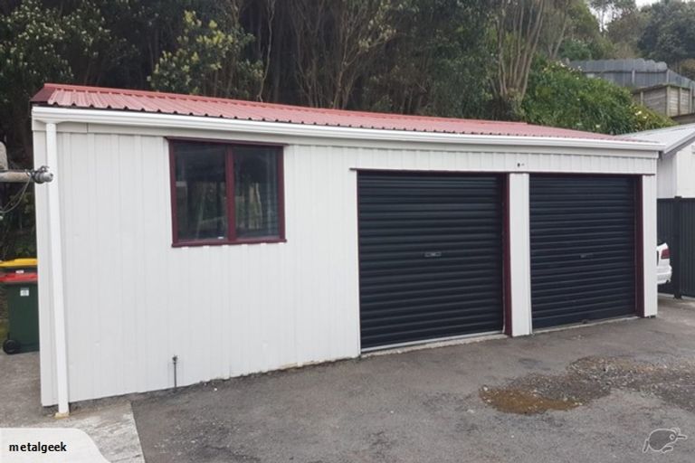 Photo of property in 19 Simons Street, Moturoa, New Plymouth, 4310