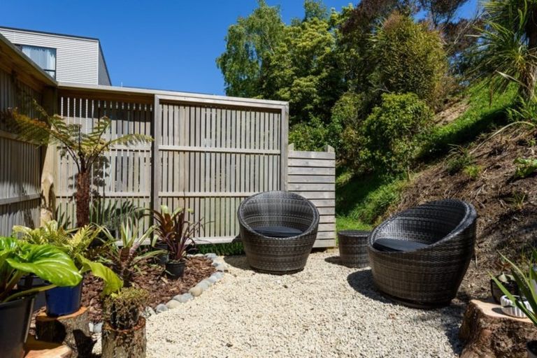 Photo of property in 22/8 Thatcher Crescent, Crofton Downs, Wellington, 6035