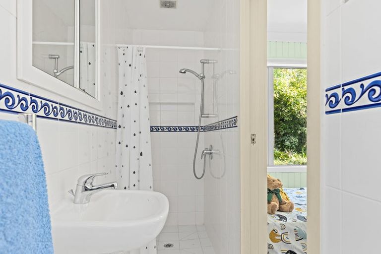 Photo of property in 192 Lake Road, Belmont, Auckland, 0622