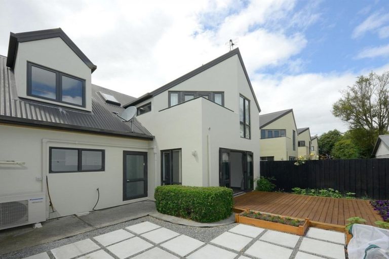 Photo of property in 2/78 Brockworth Place, Riccarton, Christchurch, 8011