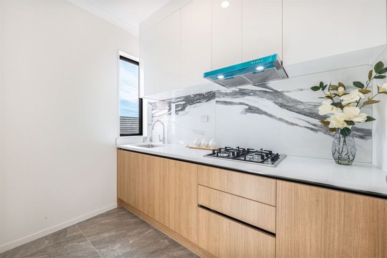 Photo of property in 66 Tir Conaill Avenue, Flat Bush, Auckland, 2019