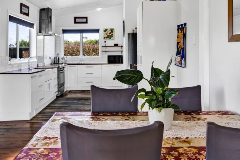 Photo of property in 84 Mawhitiwhiti Road, Normanby, Hawera, 4675