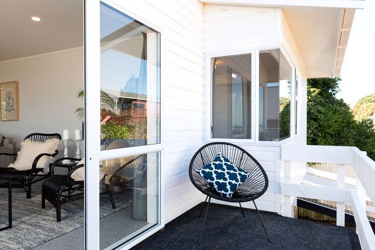 Photo of property in 8b Whiteley Street, Moturoa, New Plymouth, 4310