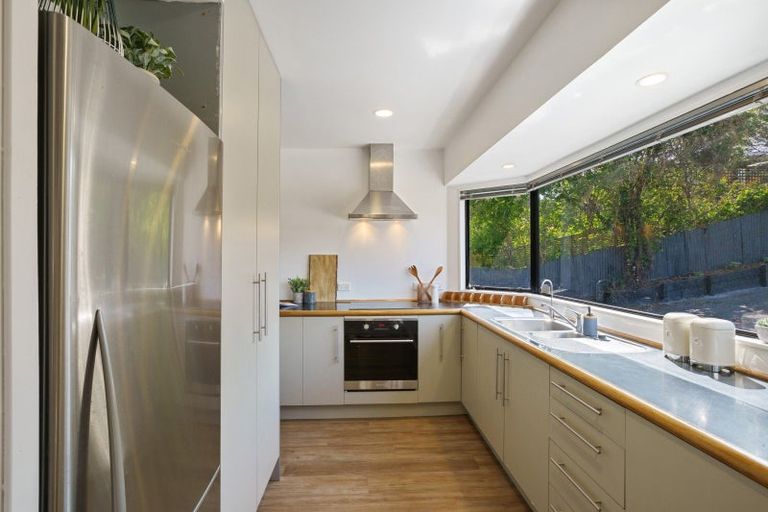 Photo of property in 18 Makora Road, Otaihanga, Paraparaumu, 5036