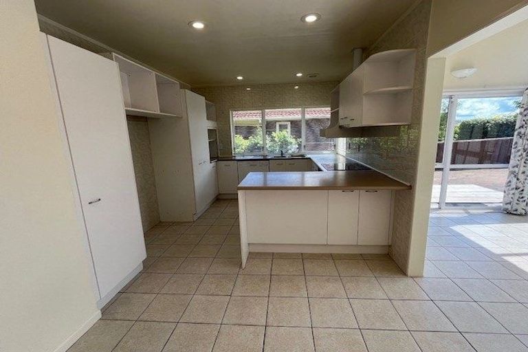 Photo of property in 53 Granger Road, Cockle Bay, Auckland, 2014