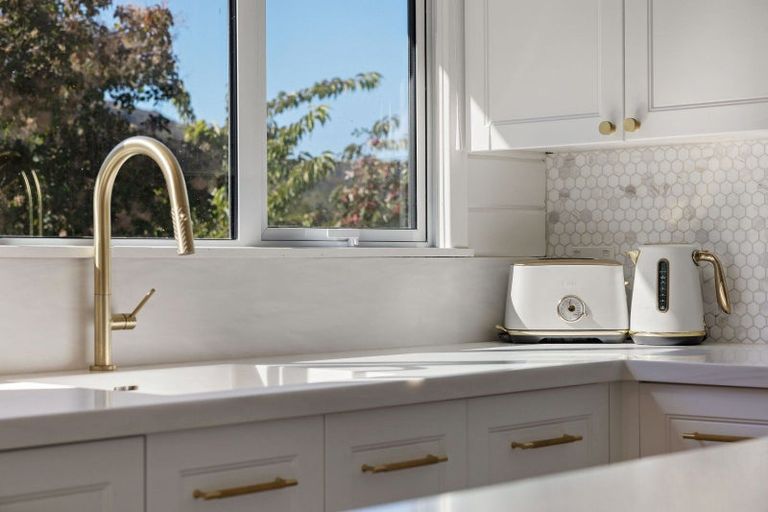 Photo of property in 13 Argyle Place, Arrowtown, 9302