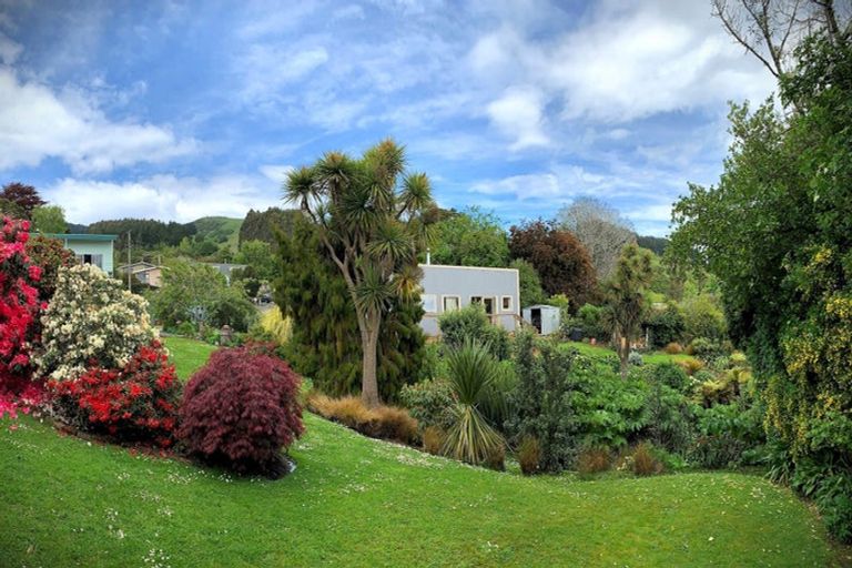 Photo of property in 5 Waikana Street, Broad Bay, Dunedin, 9014