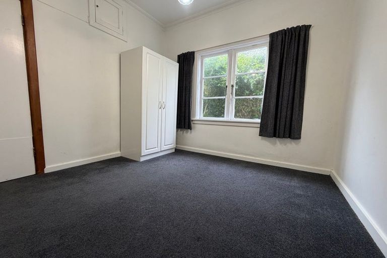 Photo of property in 75 Chamberlain Road, Karori, Wellington, 6012