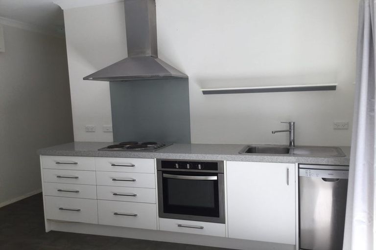 Photo of property in 1 Glasgow Street, Kelburn, Wellington, 6012