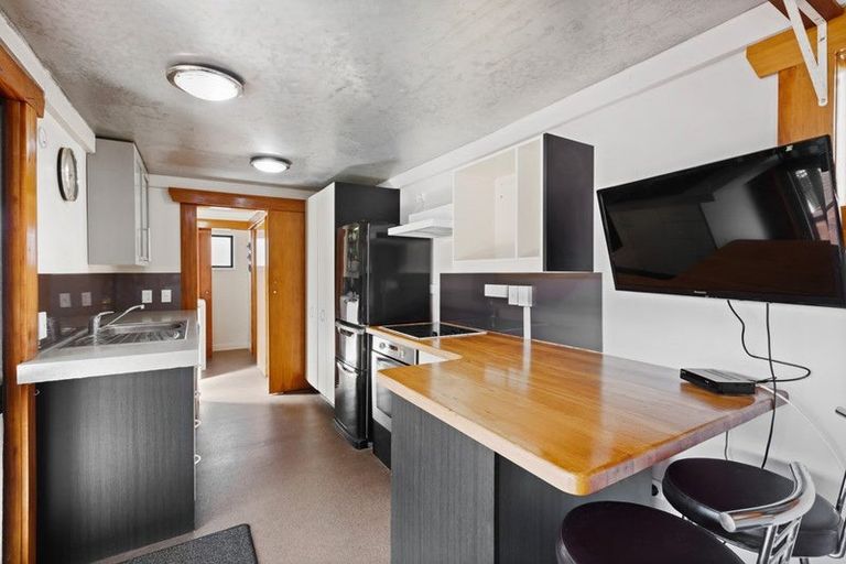 Photo of property in 42 Beach Road, Waihi Beach, 3611