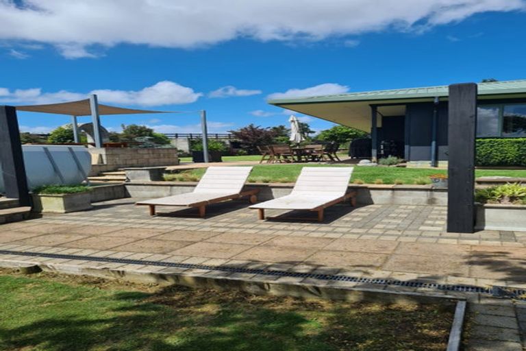 Photo of property in 17 Brewster Road, Pukekawa, Tuakau, 2696