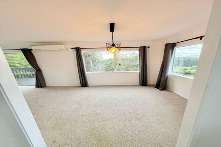 Photo of property in 1/83 Manuka Road, Bayview, Auckland, 0629