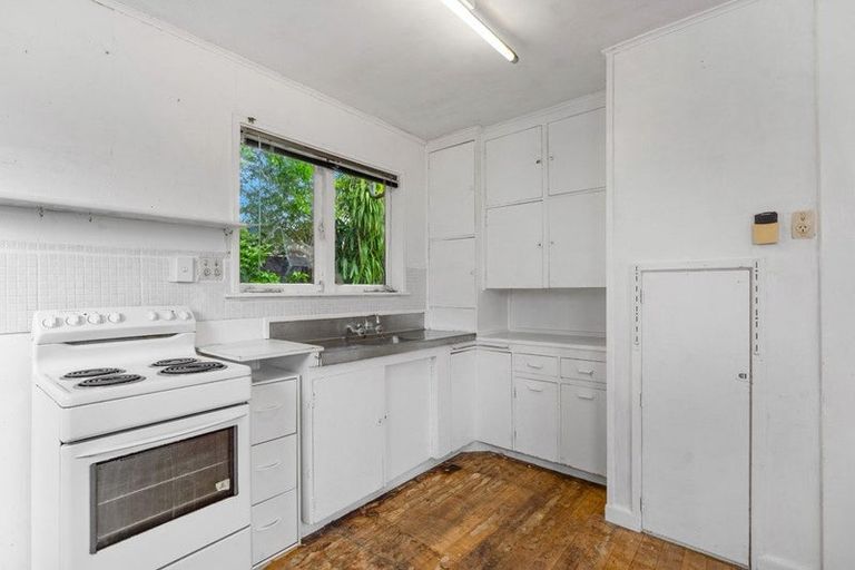 Photo of property in 1/89 Birkdale Road, Birkdale, Auckland, 0626