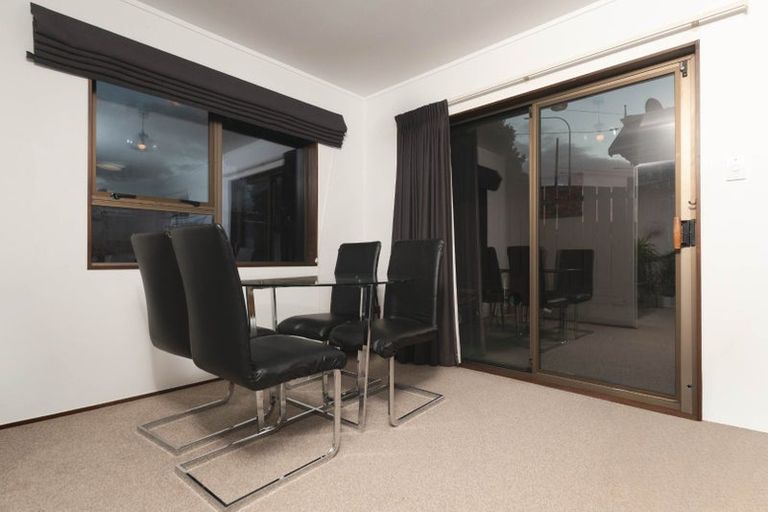 Photo of property in 1/133 Mokoia Road, Birkenhead, Auckland, 0626