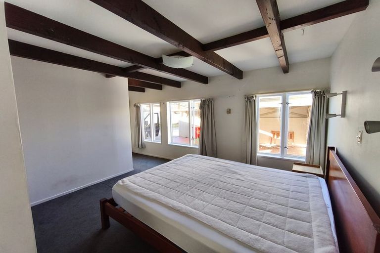 Photo of property in 39b Parkvale Road, Karori, Wellington, 6012