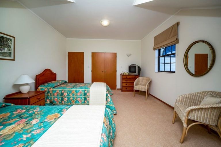 Photo of property in 335 Waihi Road, Hawera, 4673