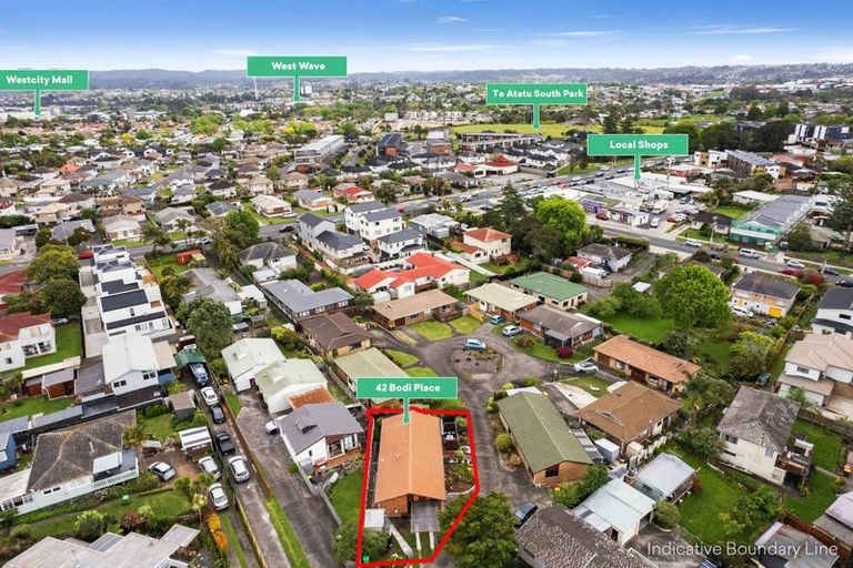 Photo of property in 42 Bodi Place, Te Atatu South, Auckland, 0610