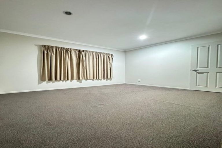 Photo of property in 13 Hansen Place, Takanini, 2112