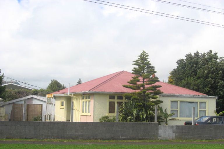 Photo of property in 127 Ngamotu Road, Spotswood, New Plymouth, 4310