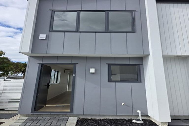 Photo of property in 8/234 Te Atatu Road, Te Atatu South, Auckland, 0610