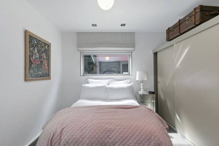 Photo of property in 20/2 Onslow Road, Khandallah, Wellington, 6035