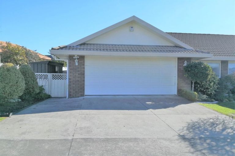 Photo of property in 1/39 Tarnica Road, Northpark, Auckland, 2013