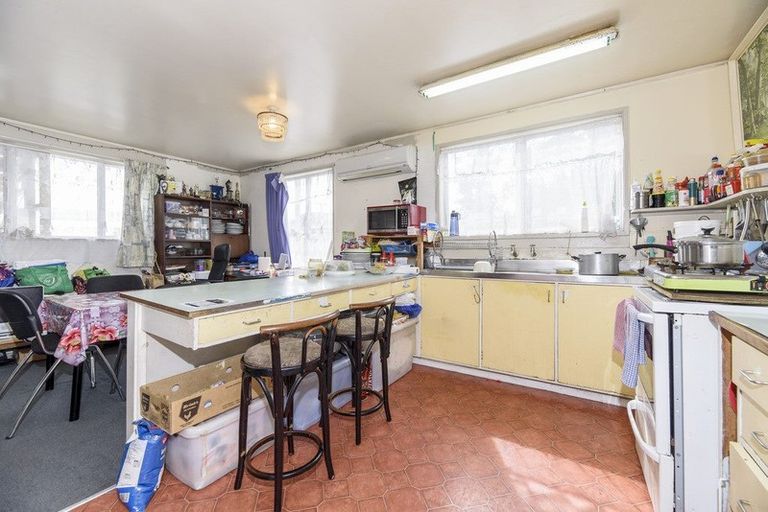 Photo of property in 163 Royal Road, Massey, Auckland, 0614