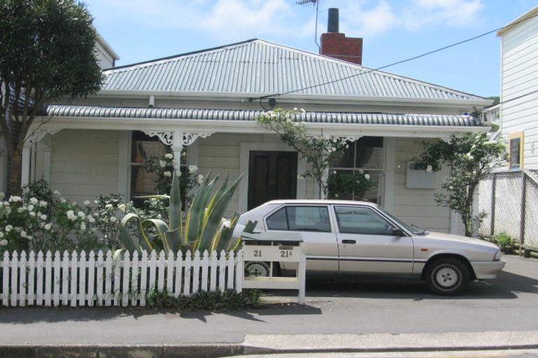Photo of property in 21 Queen Street, Mount Victoria, Wellington, 6011