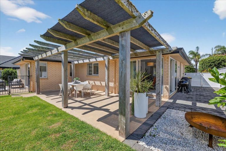 Photo of property in 56 Matemuri Drive, Papamoa Beach, Papamoa, 3118